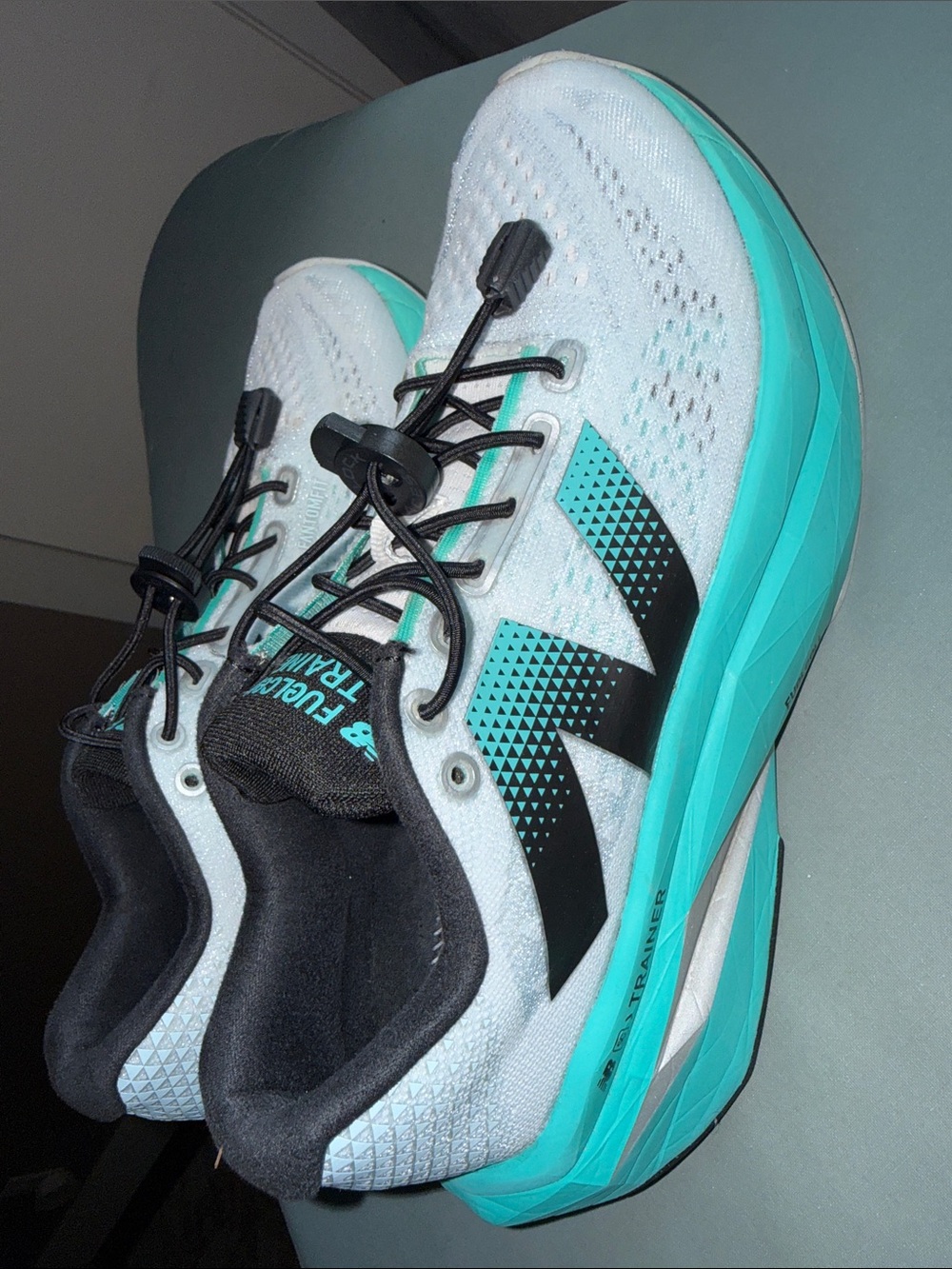 New Balance Supercomp FuelCell Carbon Trainer Running Shoes with Lock Laces